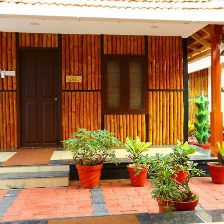 Guruvayur Heritage By Nexstay Exterior photo