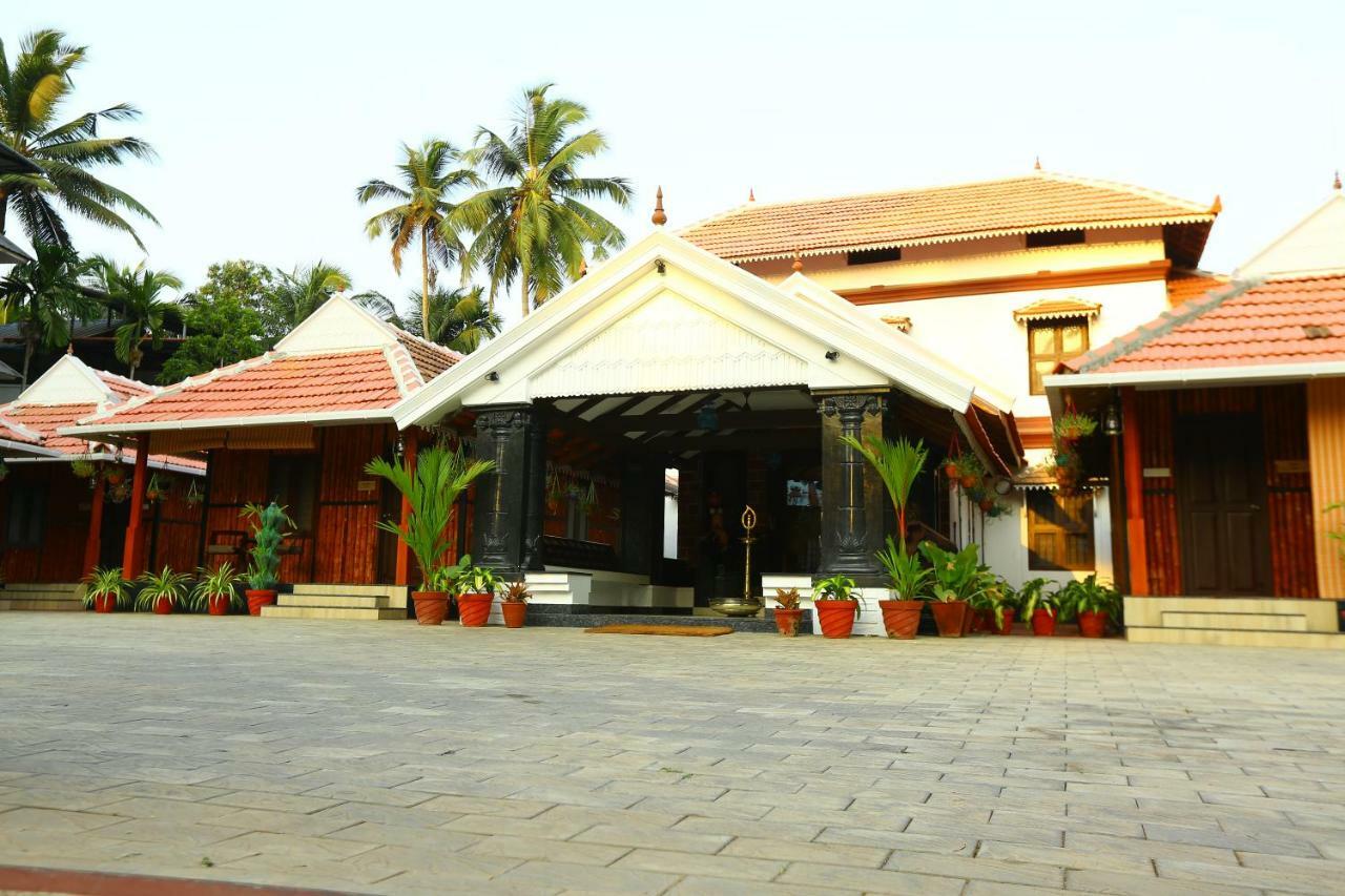 Guruvayur Heritage By Nexstay Exterior photo